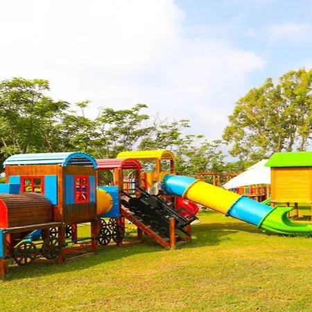 Resort Crystal Paraiso &